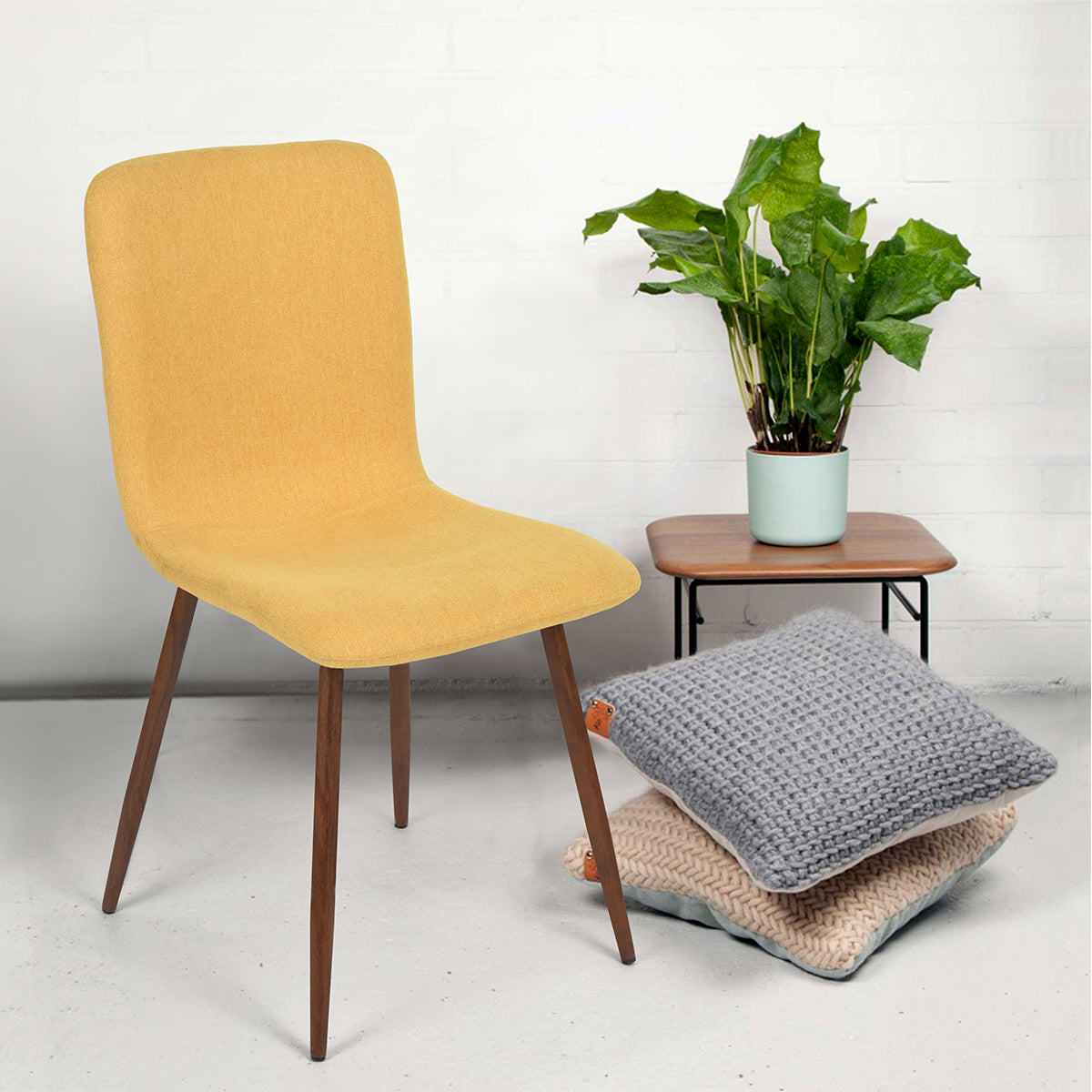 Set of 4 Scandinavian fabric dining chairs - SCARGILL